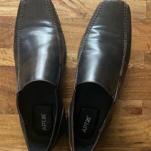 Apt. 9 Black Leather Slip-On Loafers
